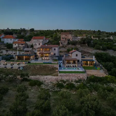 La Vrana Villa