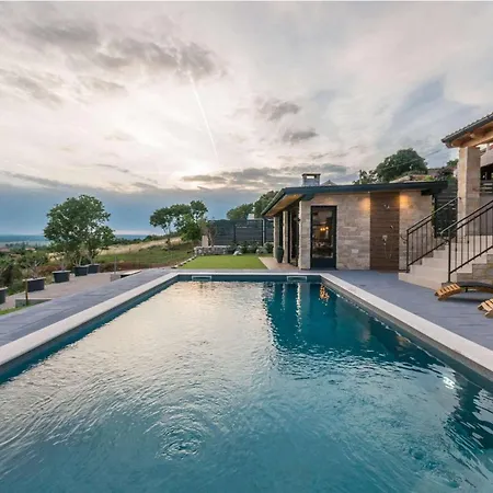La Vrana Villa